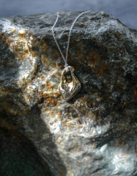 Theia Necklace - Bronce Pendant