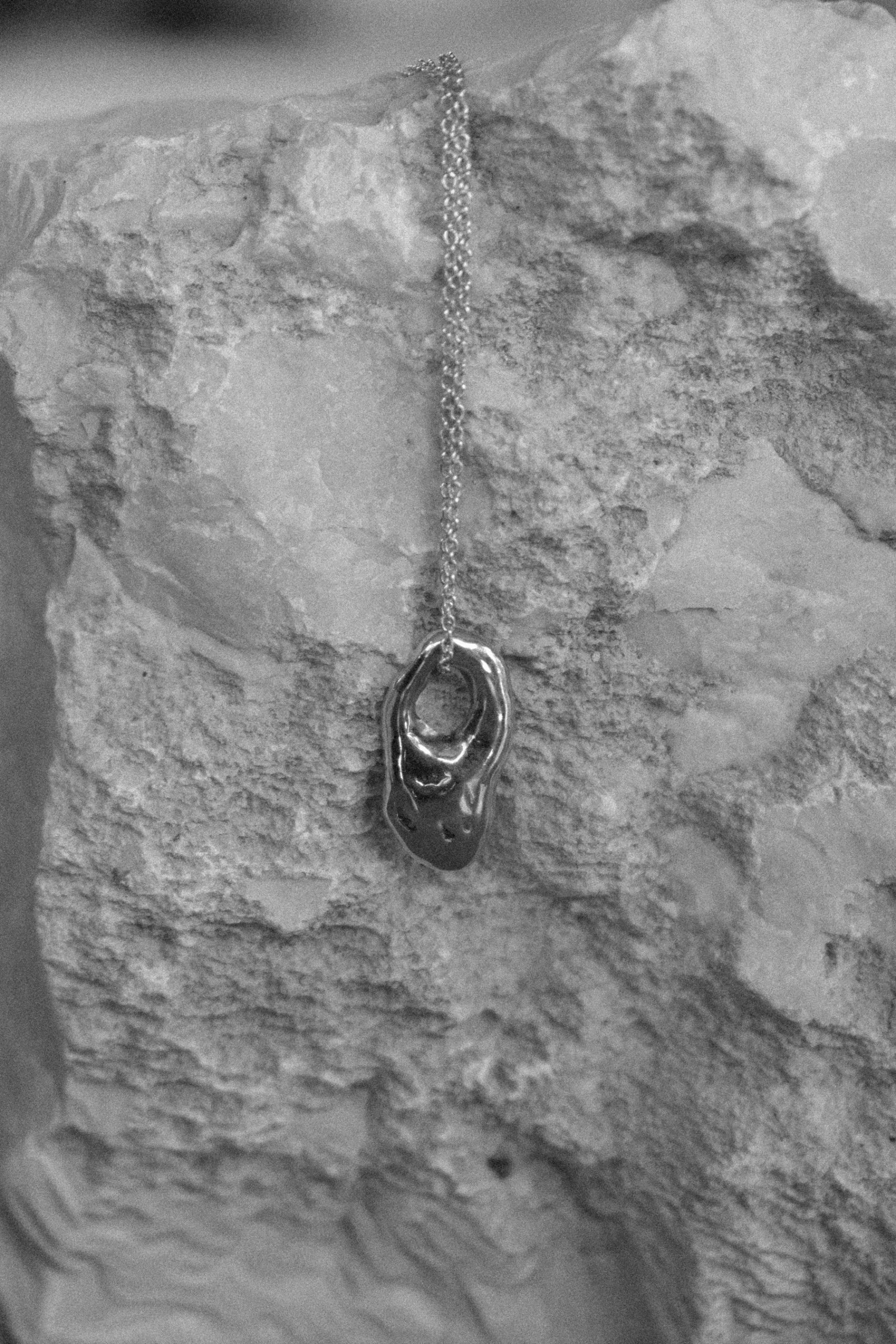 Nacarea Necklace - Silver Pendant